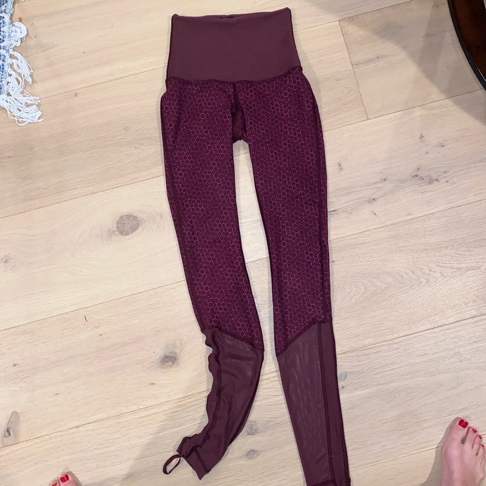 Lululemon size 2 scrunch leggings!